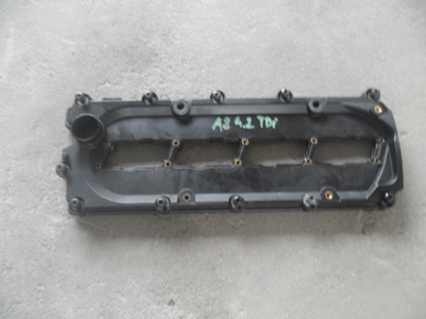 AUDI A8 4H D4 LIFT POKRYWA ZAWOROW LEWA 4.2 TDI