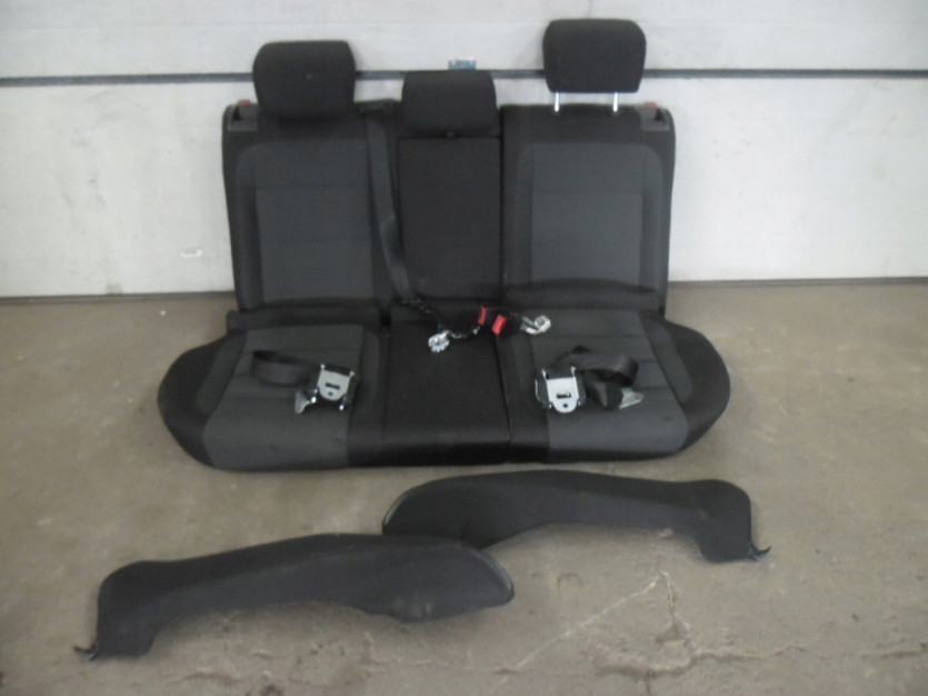 VW GOLF VI 6 2011 KANAPA PASY TYL TYLNE
