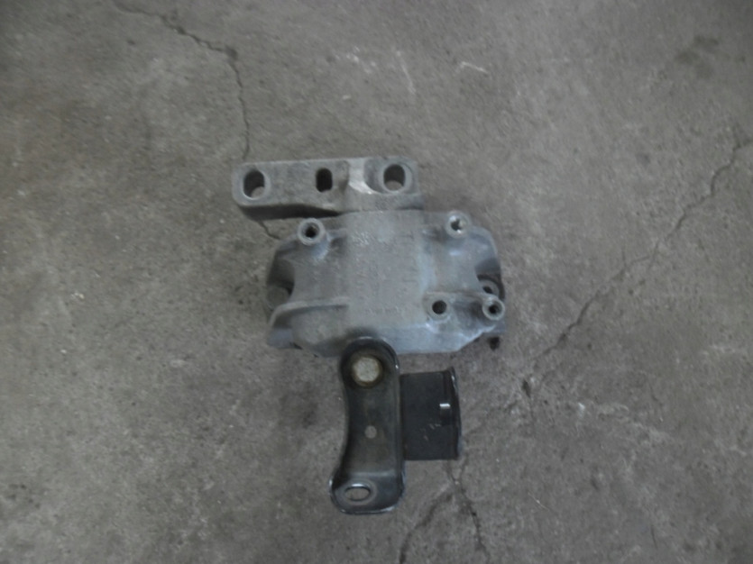 VW GOLF VI 6 LAPA PODUSZKA SILNIKA 1.6 1K0199262CN