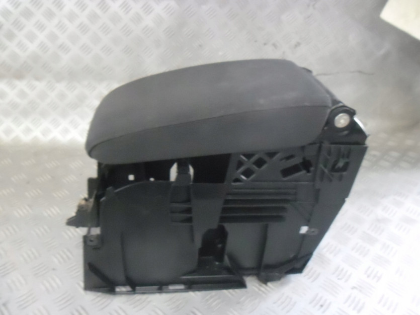 VW GOLF VI 6 2011 PODLOKIETNIK 1K5864251C