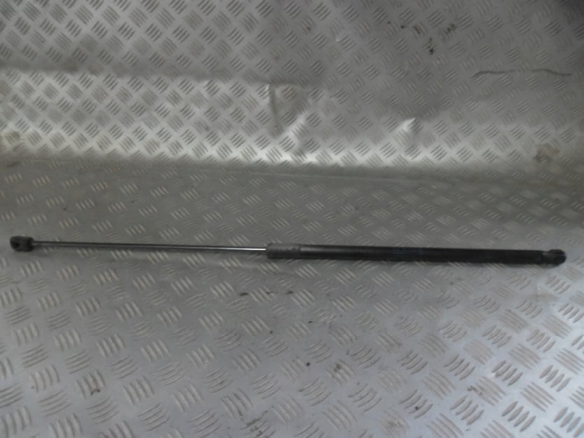 VW GOLF VI 6 SILOWNIK AMORTYZATOR MASKI 5K0823359D