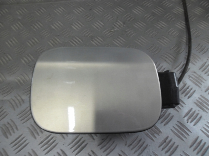 VW GOLF VI 6 KLAPKA WLEWU PALIWA KOMBI 1K9809857