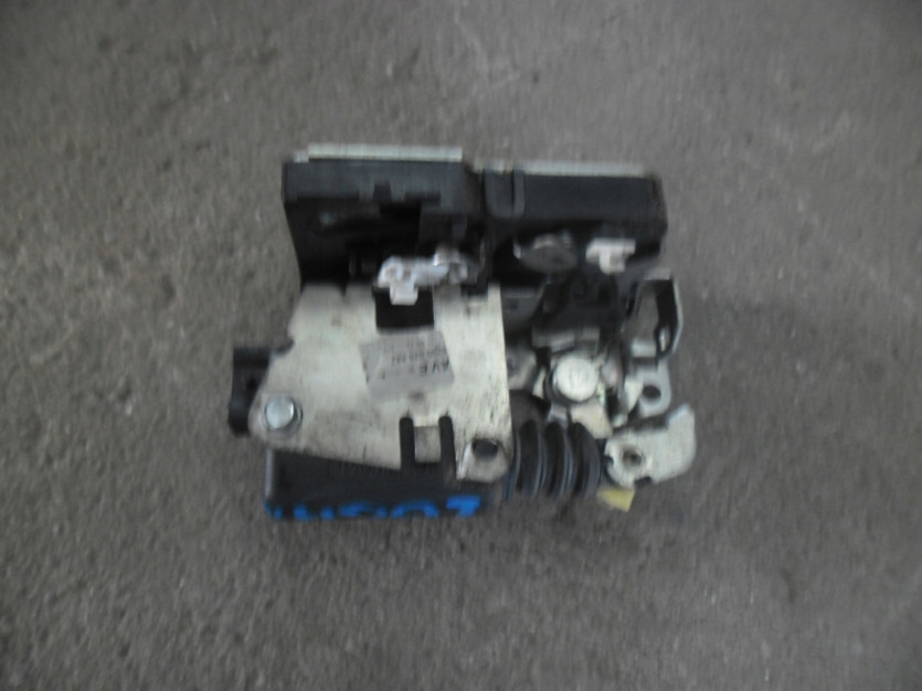 DACIA LOGAN MCV 2012 ZAMEK DRZWI PRAWY PRZOD