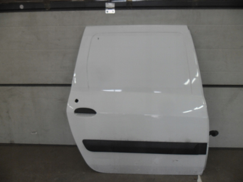DACIA LOGAN MCV 2012 DRZWI PRAWE TYL TYLNE