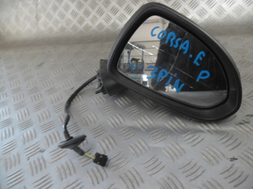OPEL CORSA E 2019 LUSTERKO PRAWE 3 PIN
