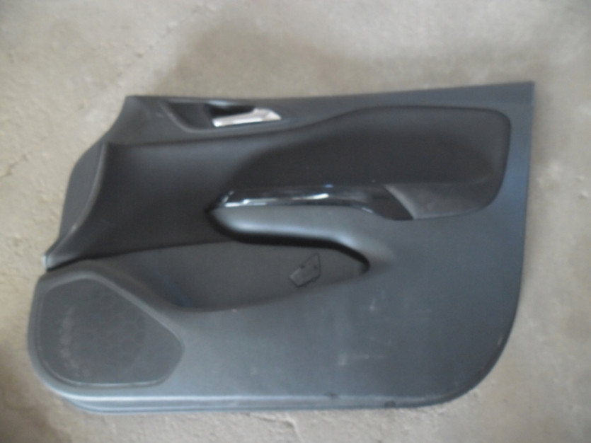 OPEL CORSA E 2019 TAPICERKA DRZWI BOCZEK PRAWY PRZ