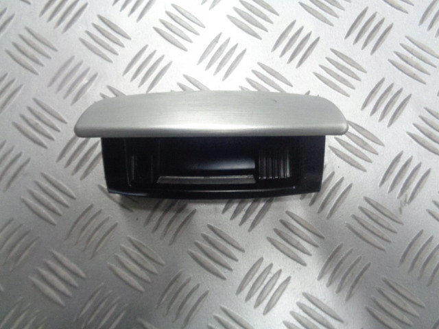 AUDI S4 A4 8E B7 LIFT POPIELNICZKA 8E0857961M