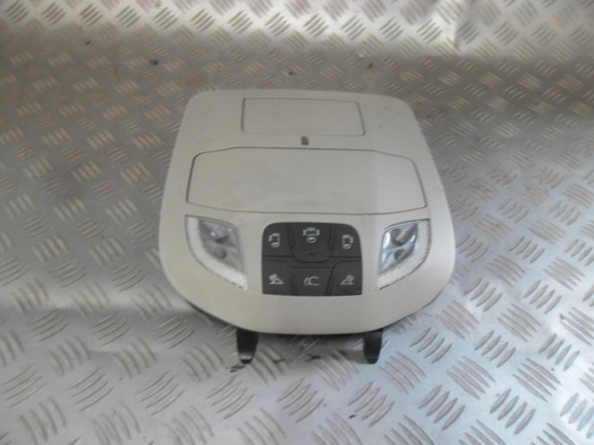 CHRYSLER PACIFICA 2 II LAMPKA PODSUFITKI WNETRZA