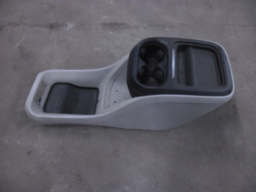 CHRYSLER PACIFICA 2 II TUNEL SRODKOWY SCHOWEK BOX