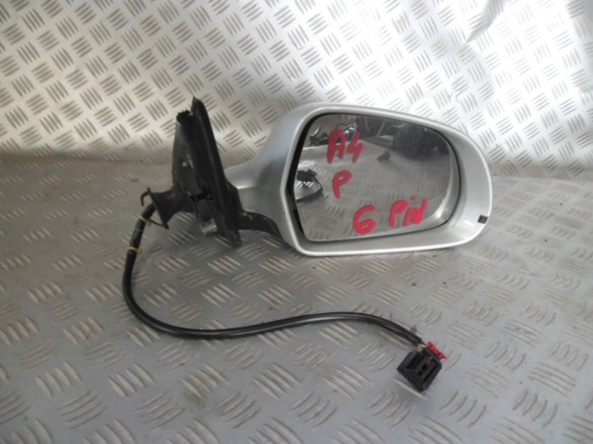 AUDI A4 B8 8K 2009 LUSTERKO PRAWE 6 PIN