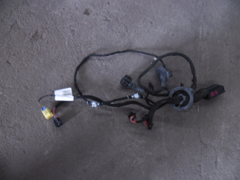AUDI A4 B8 8K WIAZKA INSTALACJA LEWA PRZOD