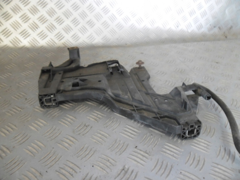 AUDI A4 B8 8K 2009 MOCOWANIE SLIZG POD LAMPE