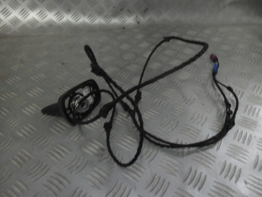 AUDI A4 B8 8K 2009 ANTENA GPS SEDAN 8K5035503A