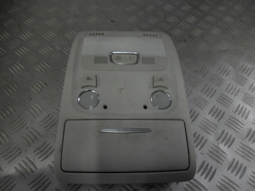 AUDI A4 B8 8K LAMPKA PODSUFITKI T64 8T0947135B