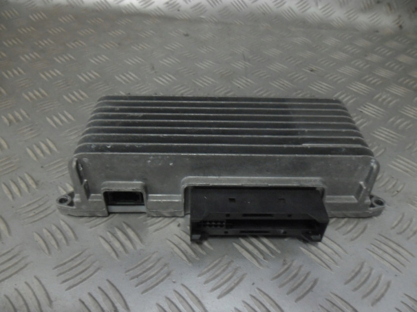 AUDI A4 B8 8K 2009 WZMACNIACZ AUDIO 8T0035223G