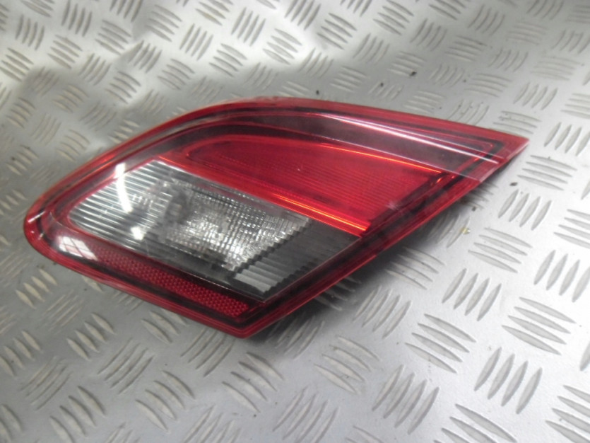 OPEL CORSA E 2019 LAMPA PRAWA TYL KLAPY 39012624