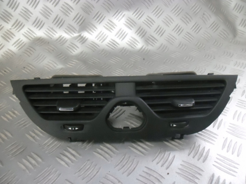 OPEL CORSA E 2019 KRATKA NAWIEWU DESKI 13384933