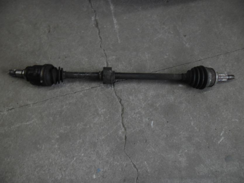 TOYOTA AVENSIS T25 II POLOS PRAWA 1.8 VVT-I