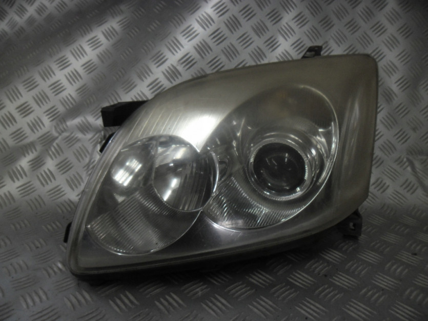 TOYOTA AVENSIS T25 II LAMPA LEWA PRZOD PRZEDNIA UK