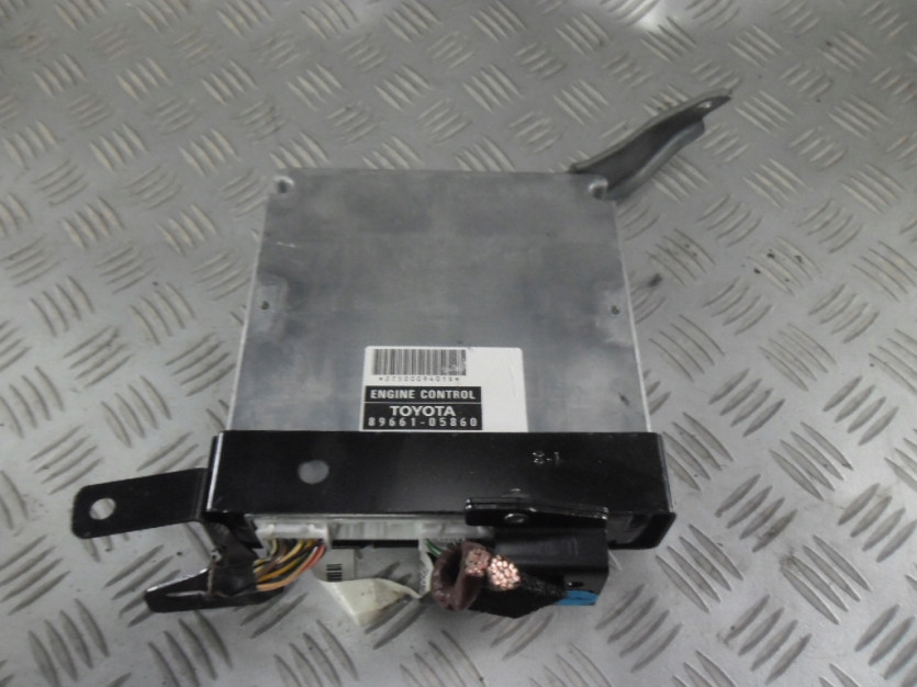 TOYOTA AVENSIS T25 II MODUL STEROWNIK SILNIKA 1.8