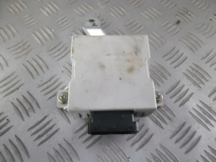 TOYOTA AVENSIS T25 II MODUL STEROWNIK WYCIERACZEK