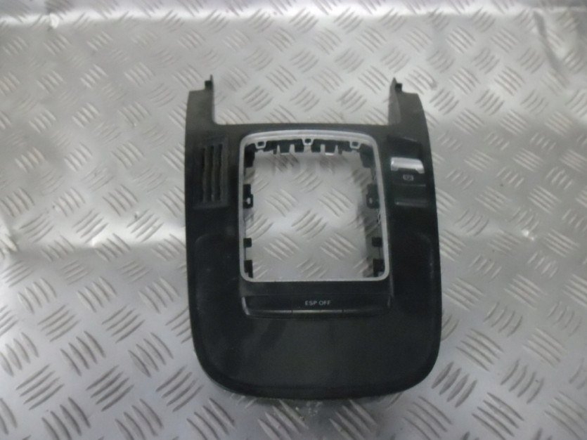 AUDI A4 B8 8K 2010 OSLONA TUNELU 8K0864261