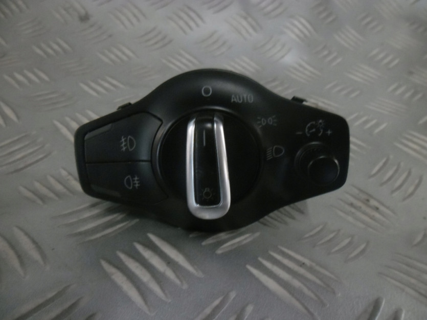 AUDI A4 B8 8K 2010 PRZELACZNIK SWIATEL 8K0941531AA