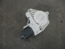 AUDI A4 B8 8K SILNIK SZYBY PRAWY TYL 8K0959812A
