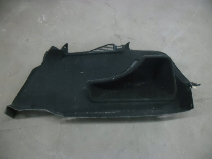 AUDI A5 8T BOCZEK BAGAZNIKA PRAWY 8T0863888B
