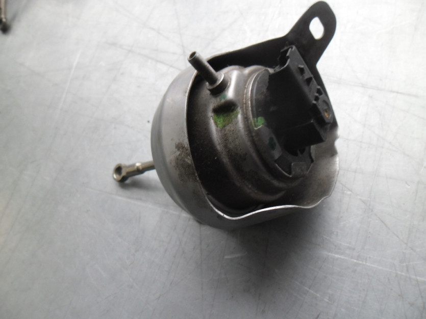 PEUGEOT CITROEN 1.6 2.0 HDI GRUSZKA TURBINY 806500