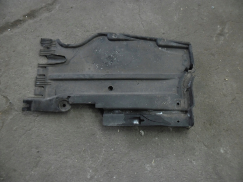 AUDI A4 B8 8K 2010 OSLONA PODWOZIA 8K0825215H