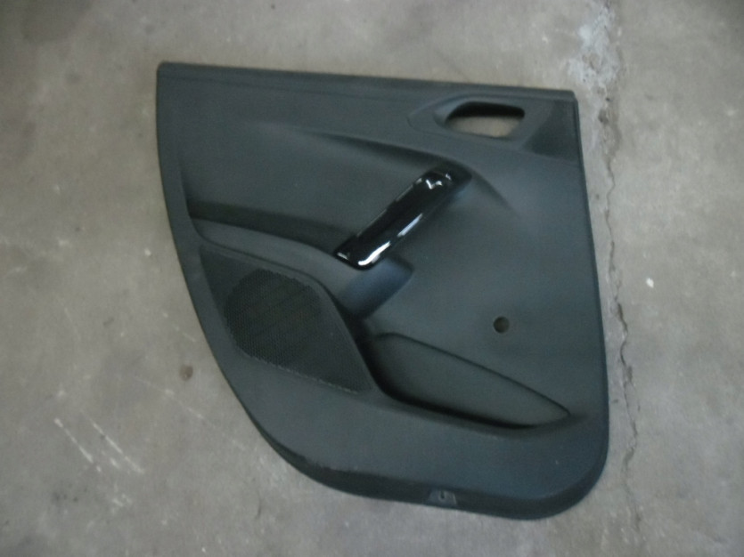 PEUGEOT 208 LIFT TAPICERKA BOCZEK LEWY TYL TYLNY