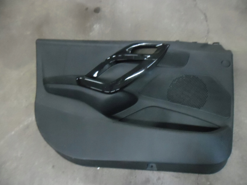PEUGEOT 208 LIFT TAPICERKA BOCZEK LEWY PRZOD
