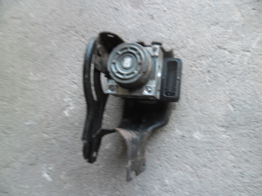 PEUGEOT 208 LIFT POMPA ABS 9817031680
