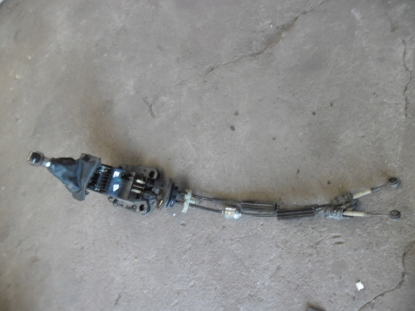 PEUGEOT 208 LIFT LEWAREK WYBIERAK ZMIANY BIEGOW