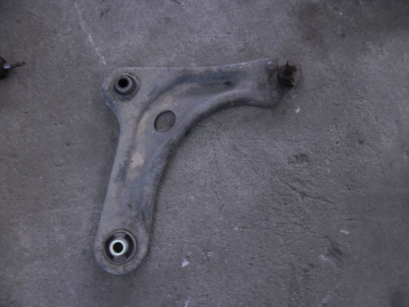 PEUGEOT 208 LIFT WAHACZ PRAWY