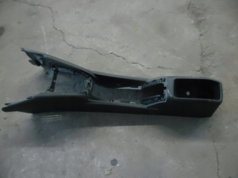 PEUGEOT 208 LIFT TUNEL SRODKOWY