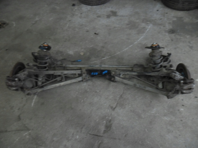 MINI CLUBMAN R55 BELKA ZAWIESZENIA TYL TYLNA