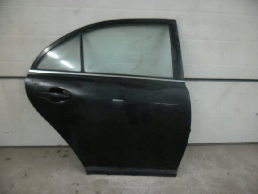 TOYOTA AVENSIS T25 II DRZWI PRAWE TYL TYLNE