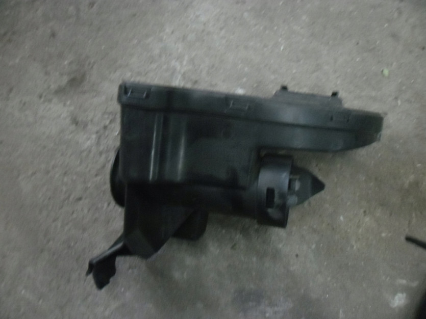 CITROEN DS3 2013 REZONATOR POWIETRZA 9682647680