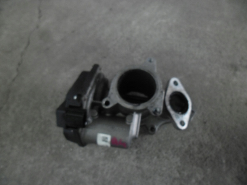AUDI A4 B7 8E 2006 ZAWOR EGR 2.0 TDI