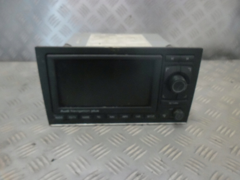AUDI A4 B7 8E 2006 EKRAN NAWIGACJA 8E0035192Q