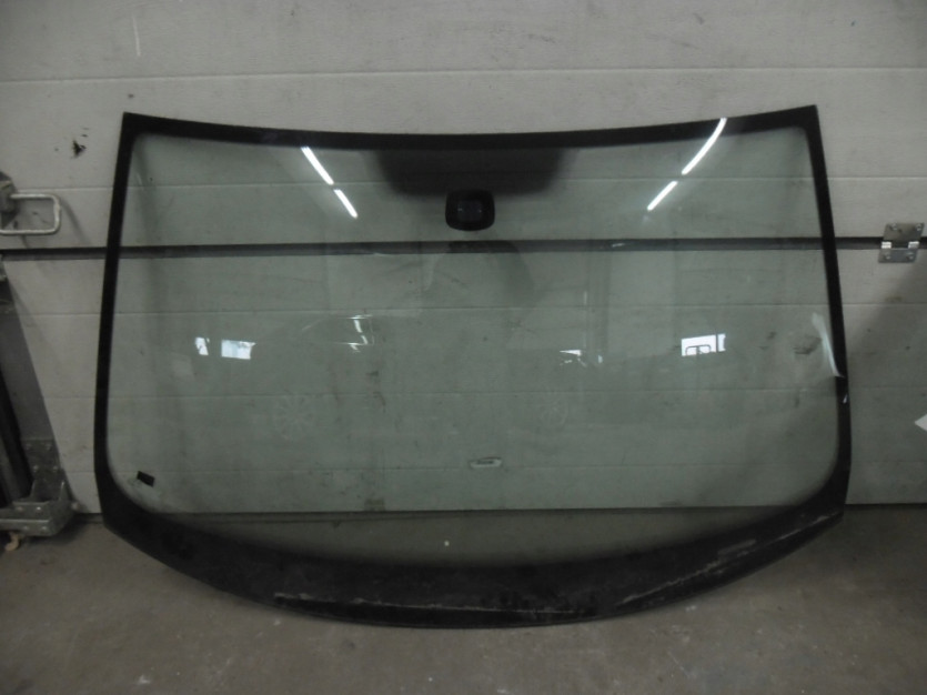 VW GOLF VI 6 1.6 TDI SZYBA PRZOD PRZEDNIA CZOLOWA