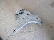 VW GOLF VI 6 1.6 TDI LAPA WSPORNIK 03L199207