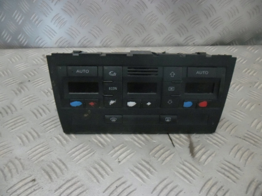 AUDI A4 B7 8E 2006 PANEL KLIMATYZACJI 8E0820043BL
