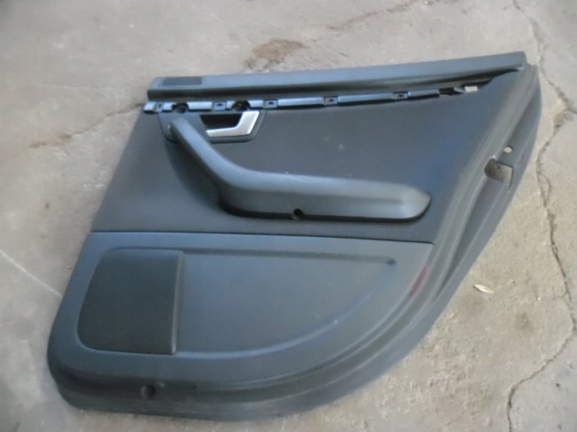 AUDI A4 B7 8E 2006 BOCZEK DRZWI PRAWY TYL TYLNY