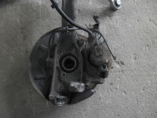 AUDI A4 B7 8E 2006 ZWROTNICA ZAWIESZENIE PRAWE