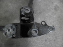 AUDI A4 B7 8E WSPORNIK LAPA SILNIKA 8E0199351M
