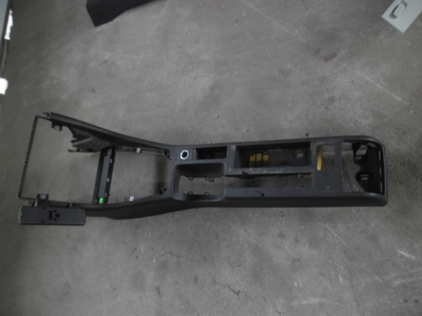 AUDI A4 B7 8E 2006 TUNEL SRODKOWY 8E0863241F
