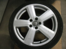 AUDI A4 B7 8E KOLA FELGI OPONY R18 8E0601025AK